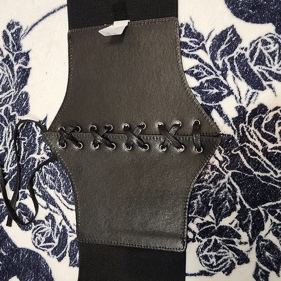 Lace up Corset waist belt - Picture 5 of 6
